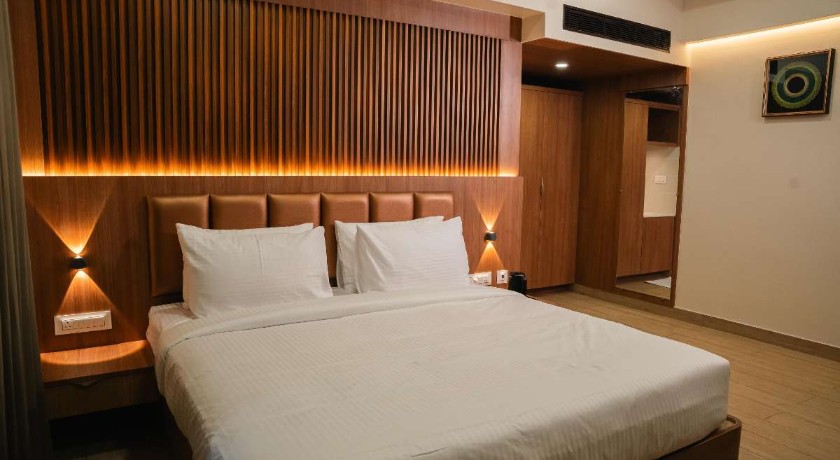 Hotel M7 Plaza in Trichy