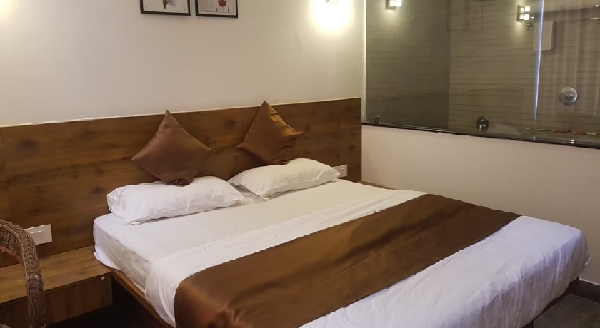 Seeyona Yacht Resort in Nashik