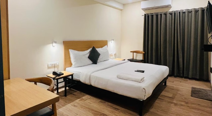 Hotel Enigma Indore in Indore