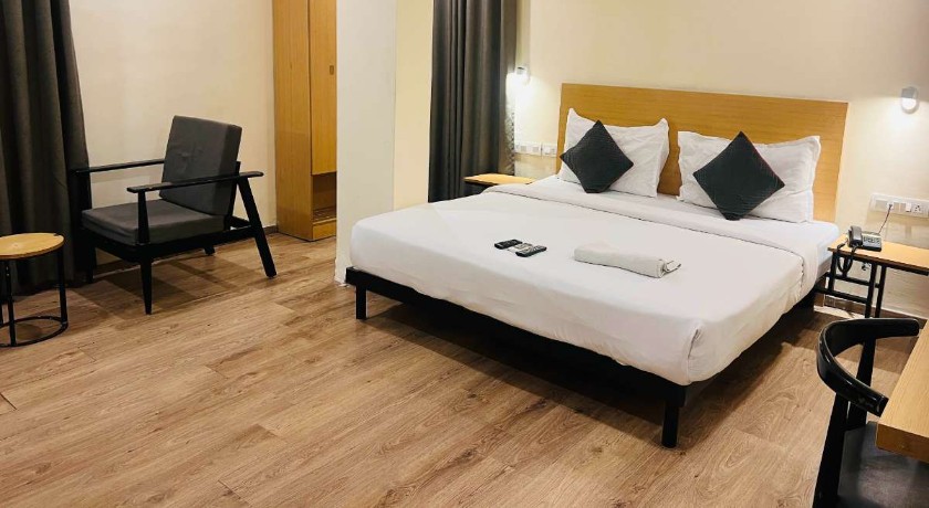 Hotel Enigma Indore in Indore