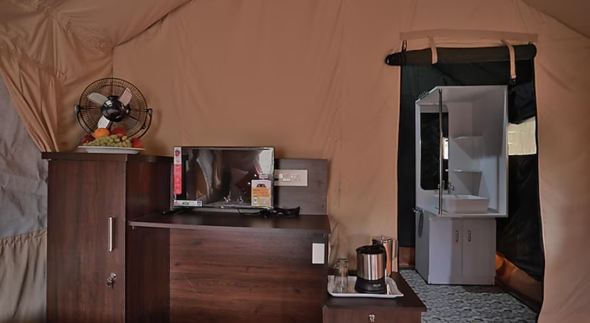 Chalona Munnar in Munnar