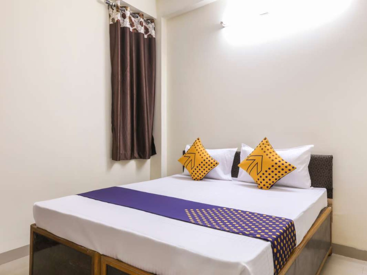 Hotel Silver Peace in Indore