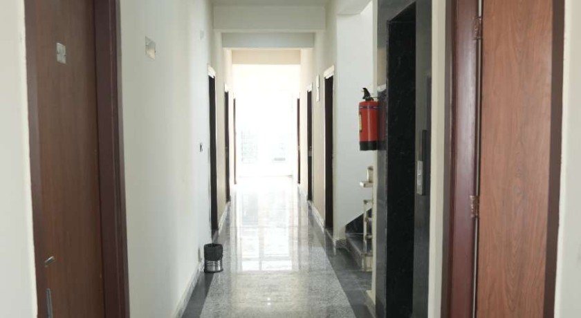 Hotel Raas Guestline in Noida