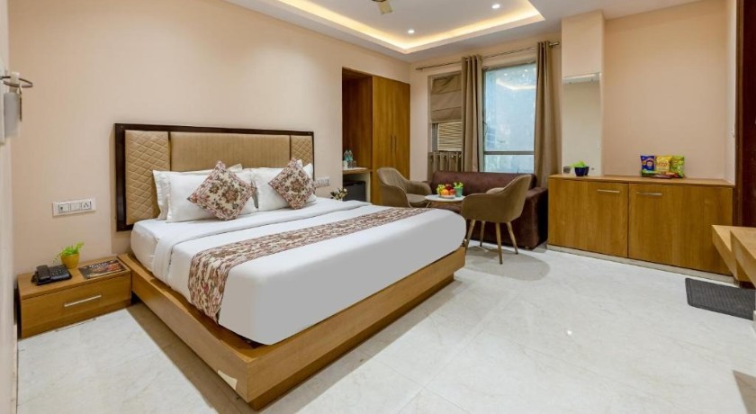 Hotel Sehej Continental At Karol Bagh in Delhi