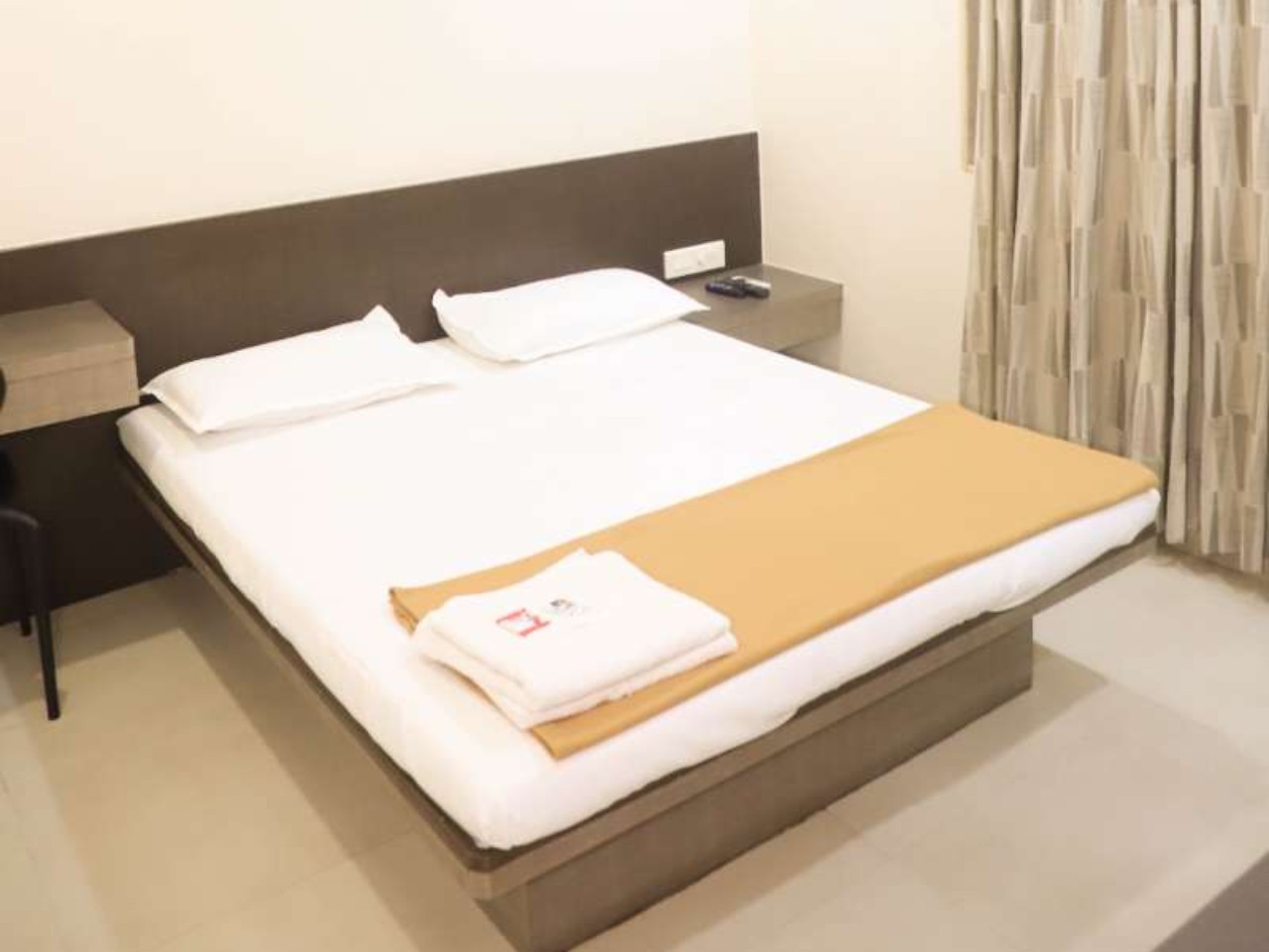 Hotel Maharaja in Thane