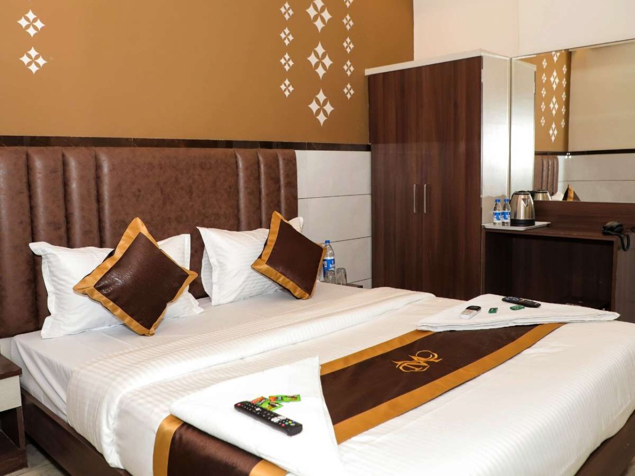 Majestic Inn in Vasai