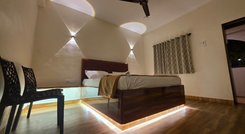 Hotel New Golkonda in Mumbai