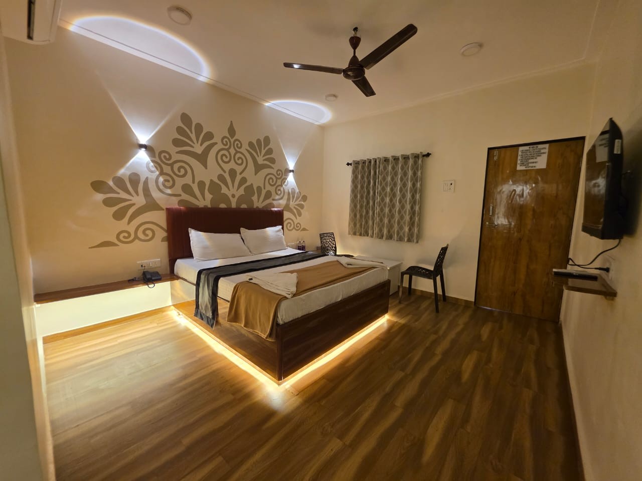 Hotel New Golkonda in Mumbai