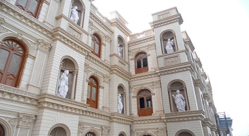 Aristro Club in Kolkata