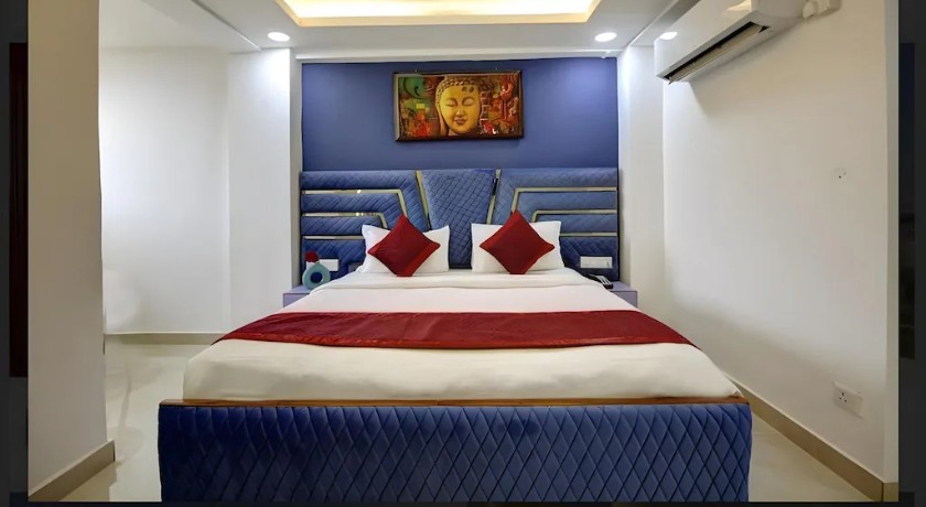 Hotel Vibe BLU Premium Expressway in Noida