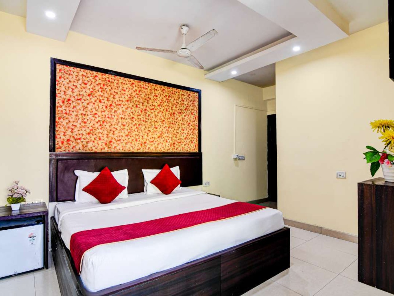 Hotel Eco Park in Kolkata