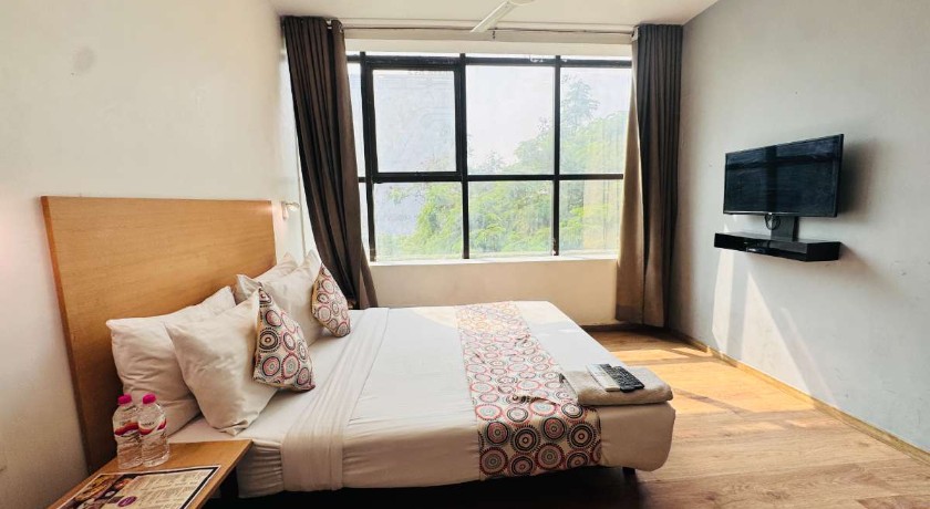 Hotel Cinco Prime in Secunderabad