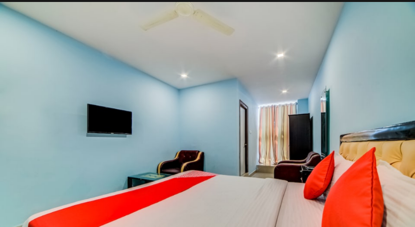 Hotel Diamond Park in Hyderabad