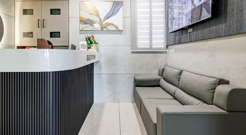 Hotel Lacasa in Ahmedabad