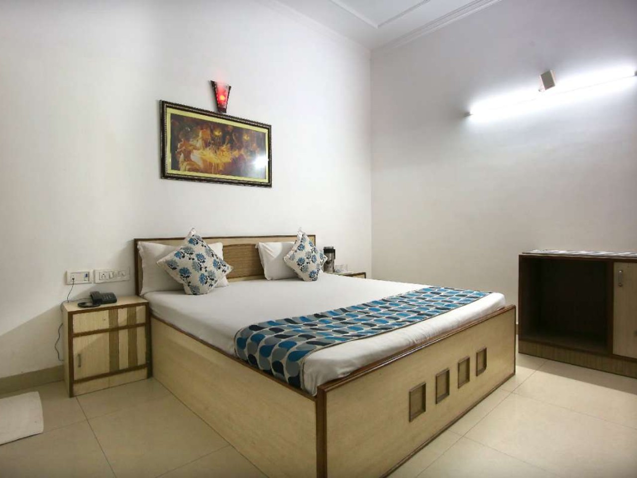 Hotel Riya Palace - Idgah Railway Station Agra in Agra