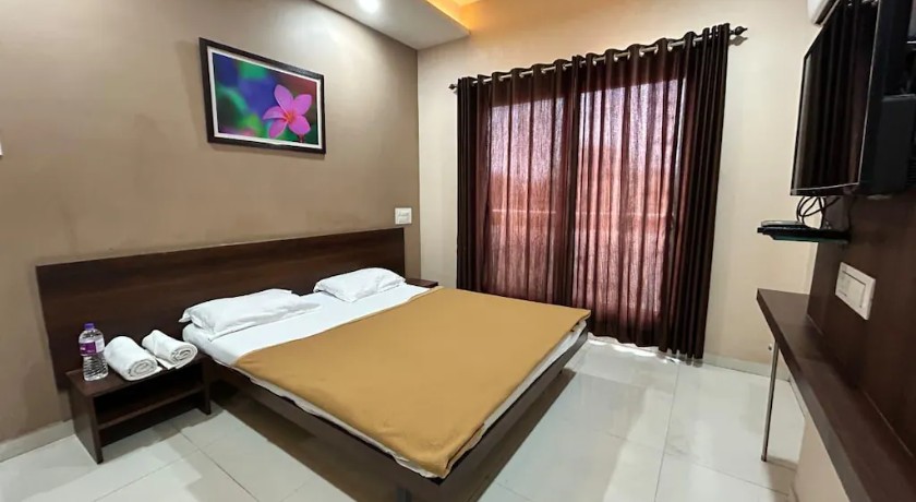 Lotus Yatri Niwas in Kolhapur