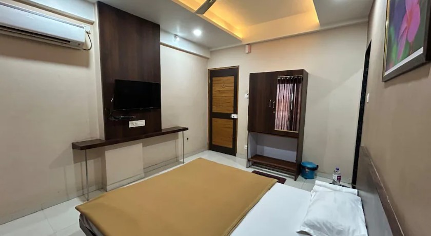 Lotus Yatri Niwas in Kolhapur