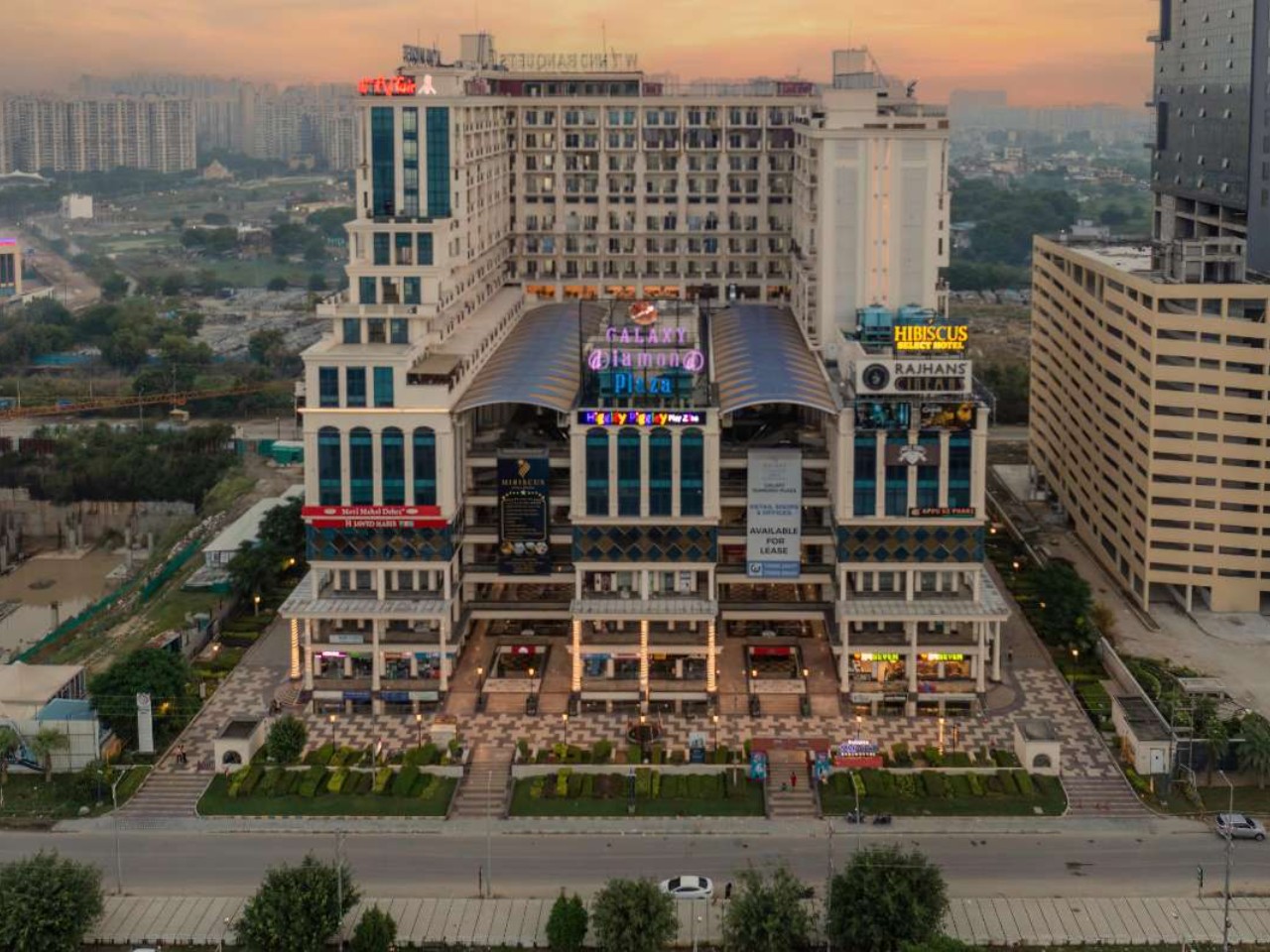 Hibiscus Select Hotel in Noida