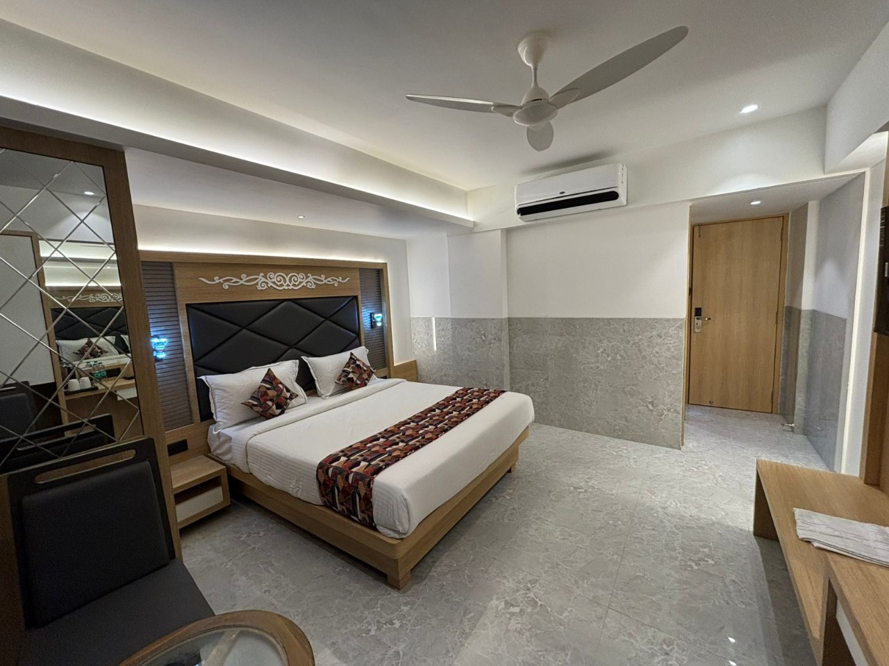 Hotel Imperial Suites in Navi Mumbai