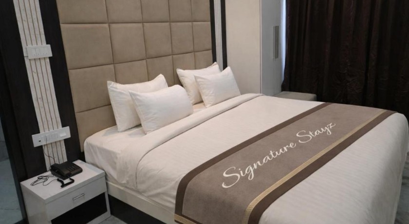 Atlantiis Suites By Signature Stayz in Agra