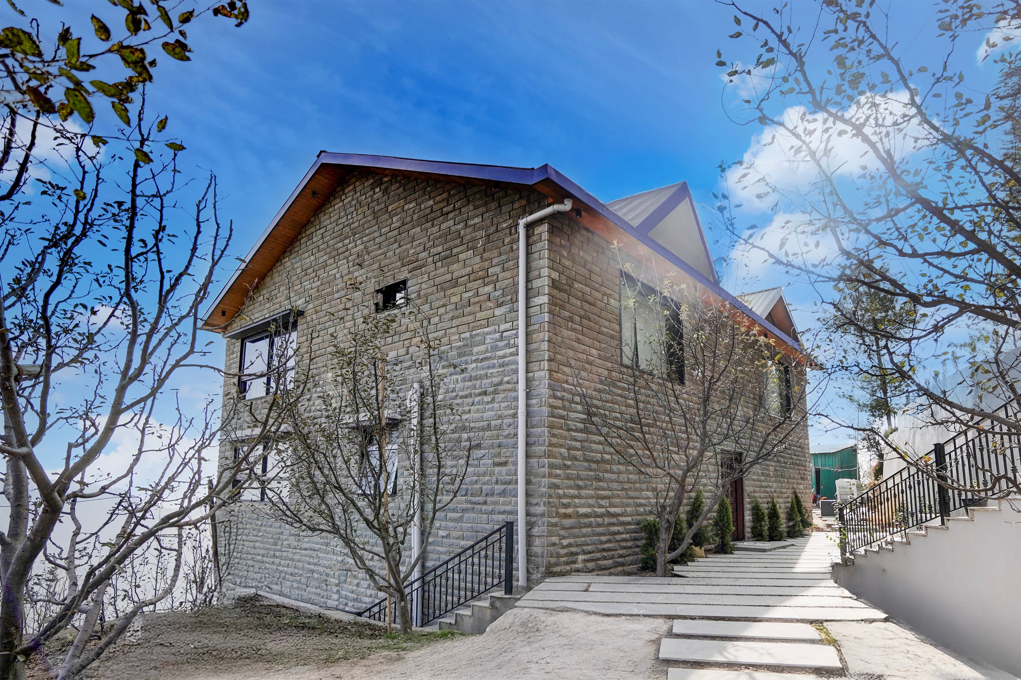 DanCenter Villa Mihika I Premium 5BHK I Orchard I Chef I Shimla in Shimla