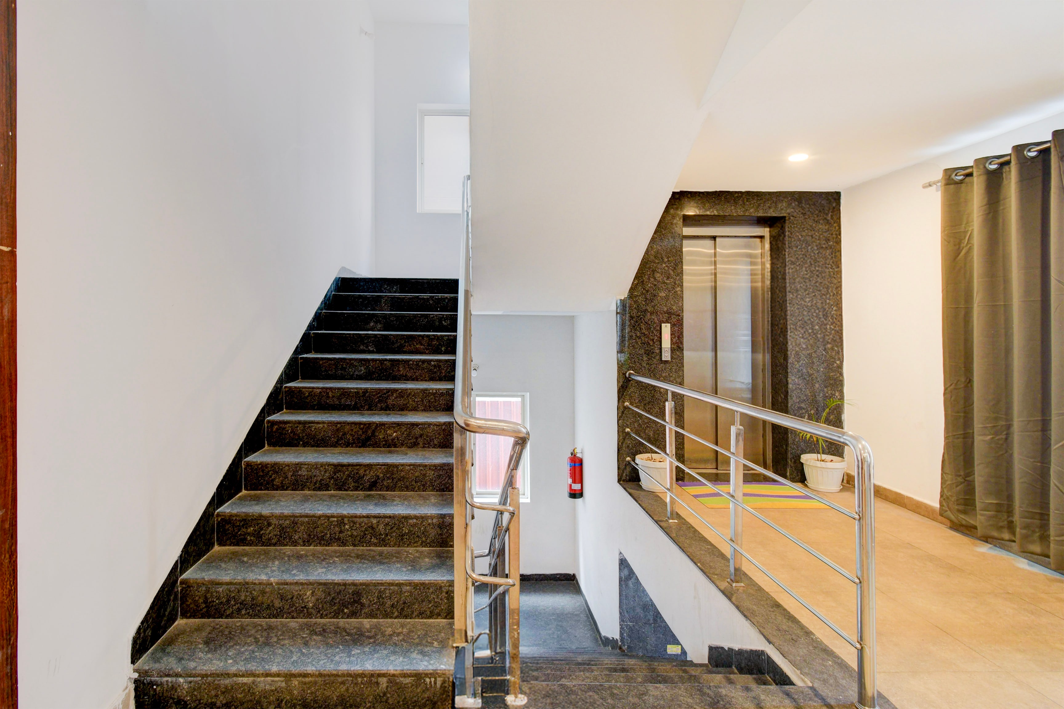 Super Townhouse SR Nagar Metro Station Hyderabad in Hyderabad