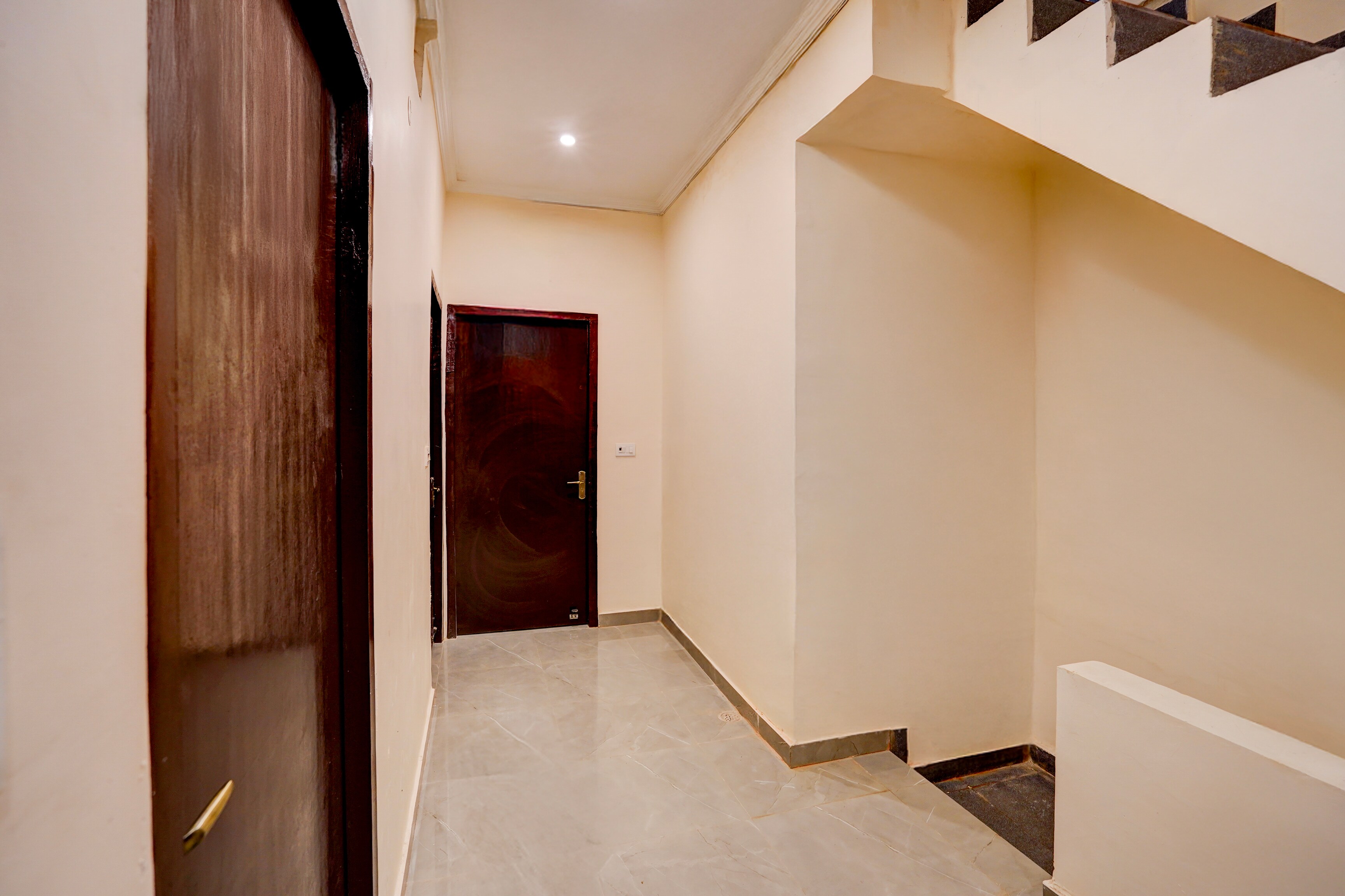 Hotel O Rudrapur Railway Junction Formerly Saffron Residency in Rudrapur