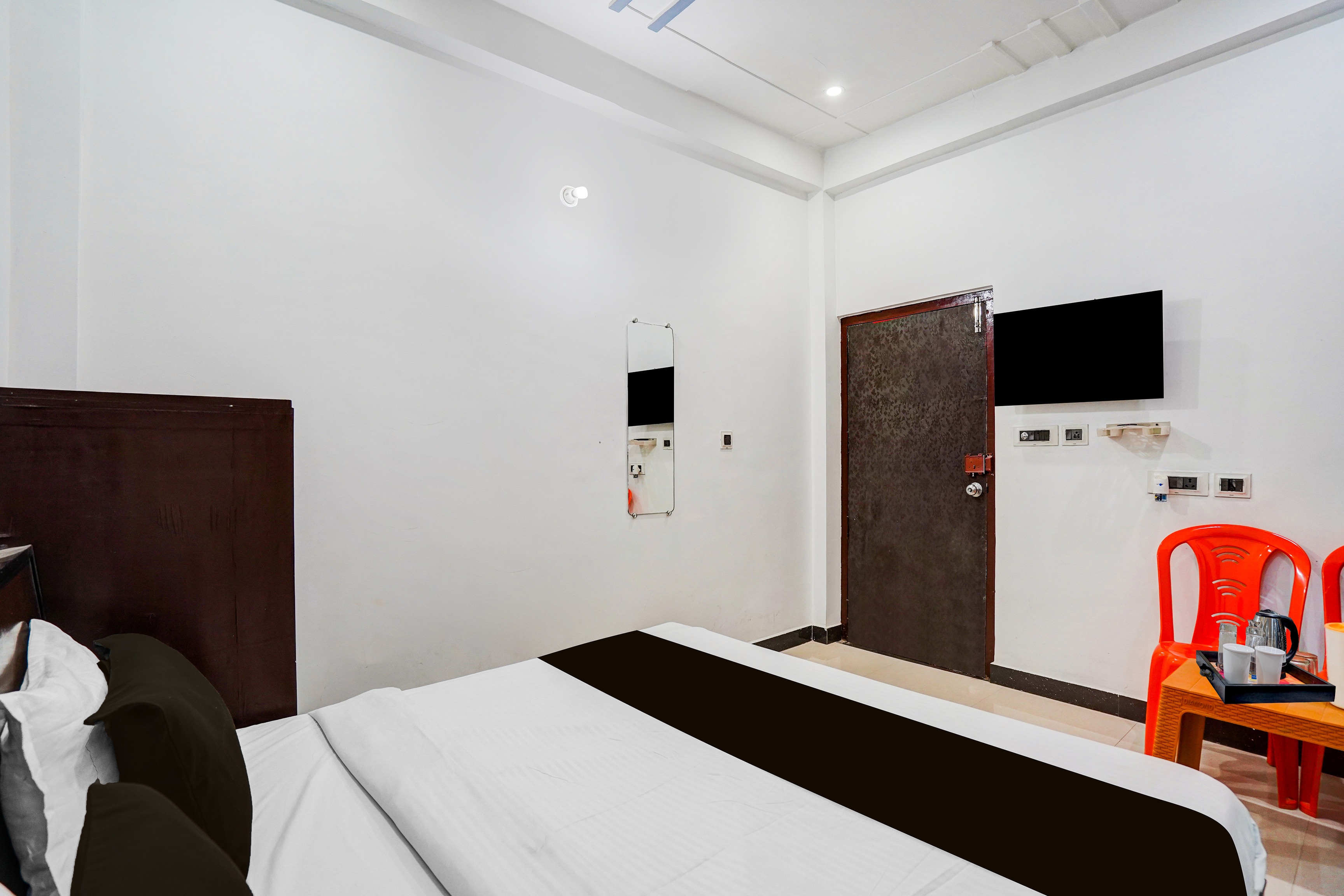 Super Hotel O Ayodhya Dham Bus Terminal Formerly Om Palace in Ayodhya