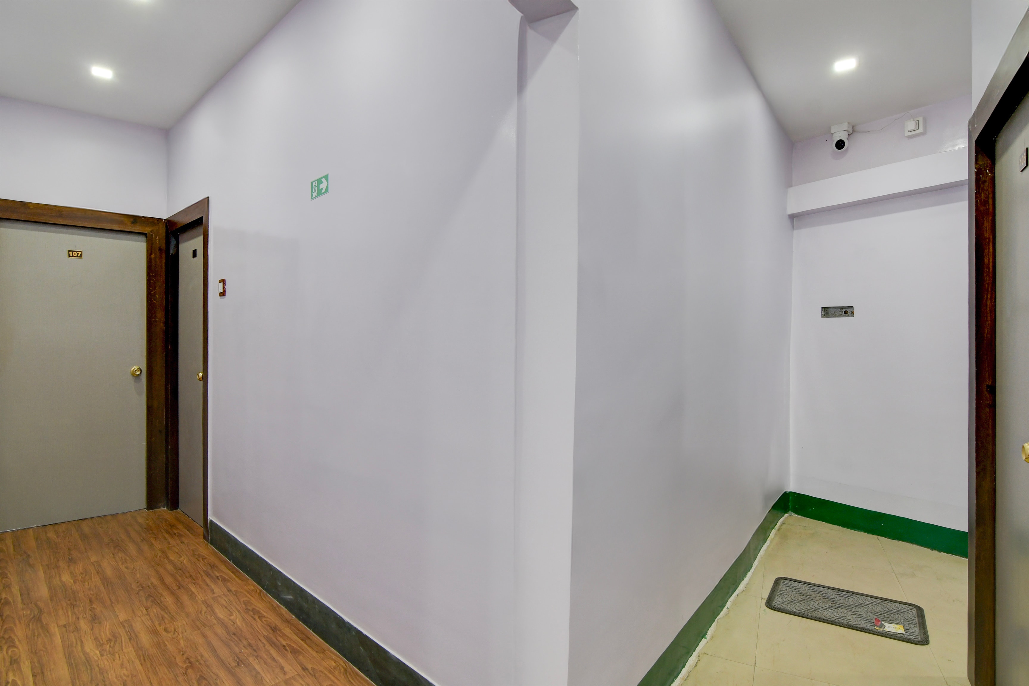 Hotel O Barashat Barbaria Bus Stand Formerly Lotus Guest House in Kolkata