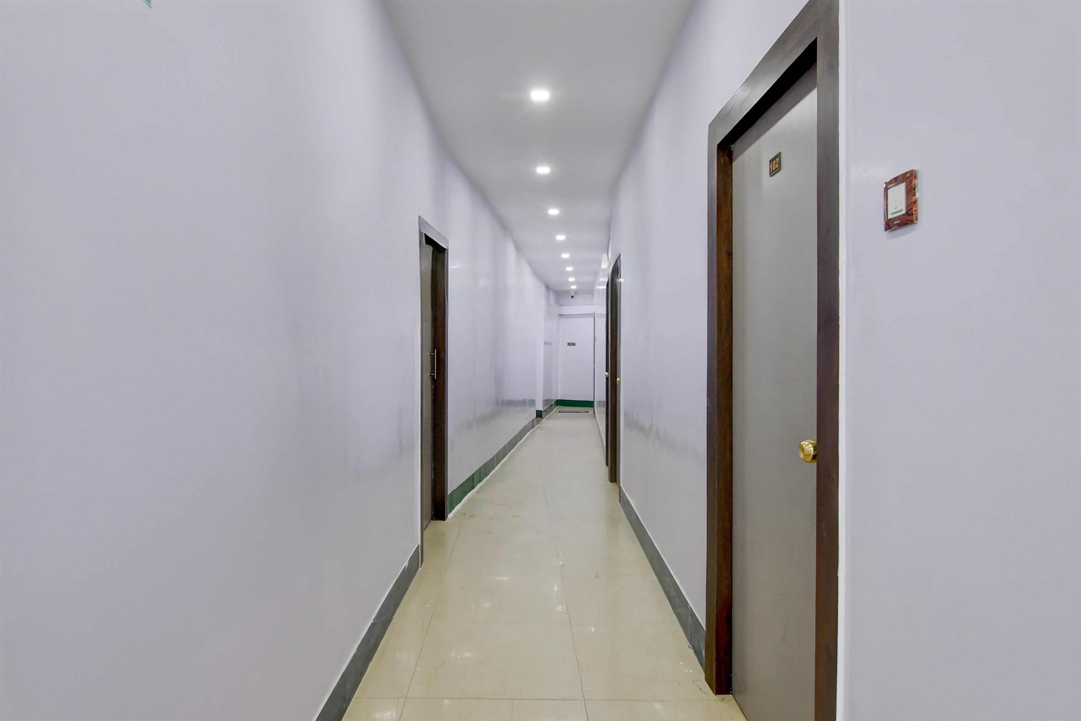 Hotel O Barashat Barbaria Bus Stand Formerly Lotus Guest House in Kolkata