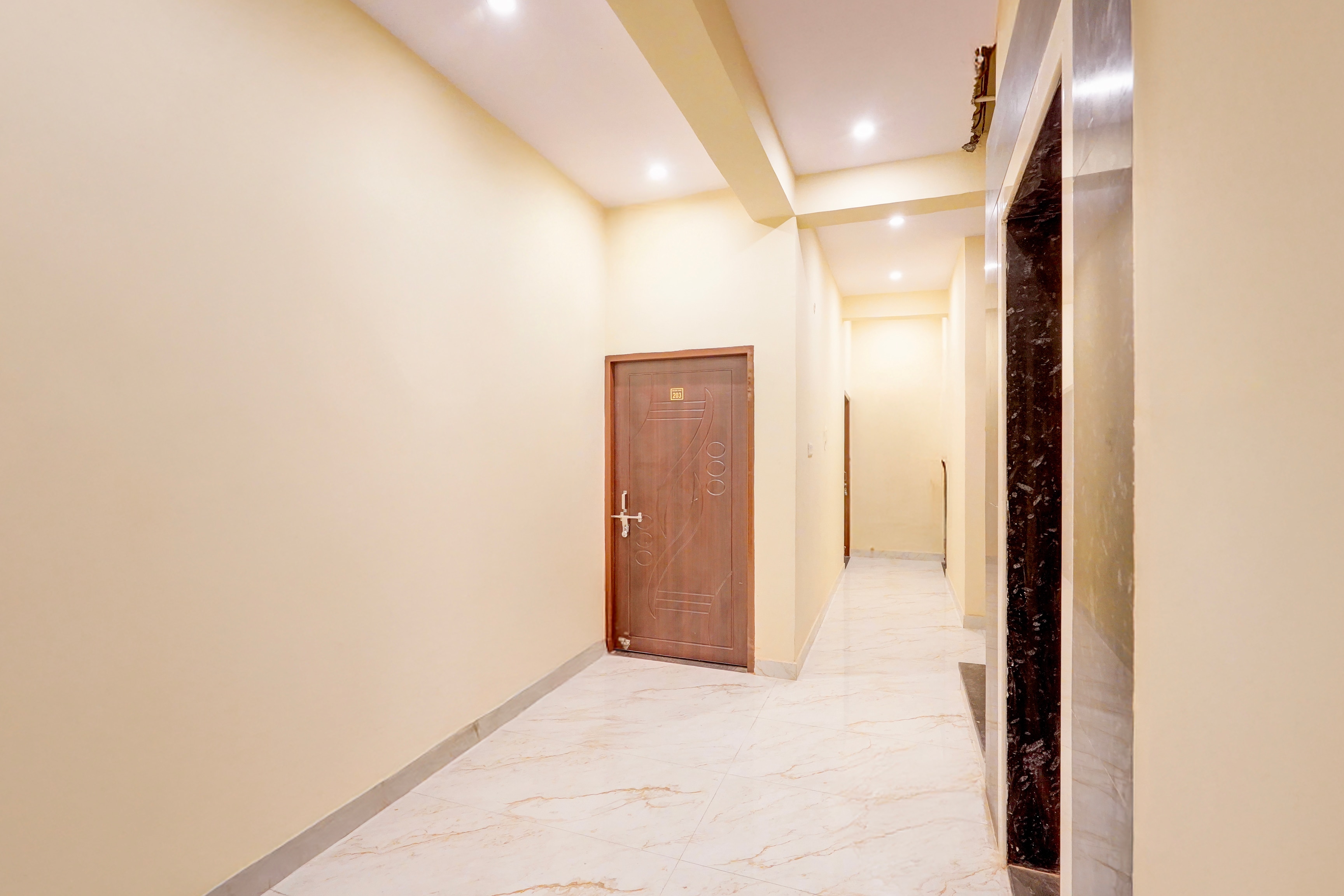 Hotel O Varanasi - Prayagraj Crossway Formerly Holiday Home in Varanasi