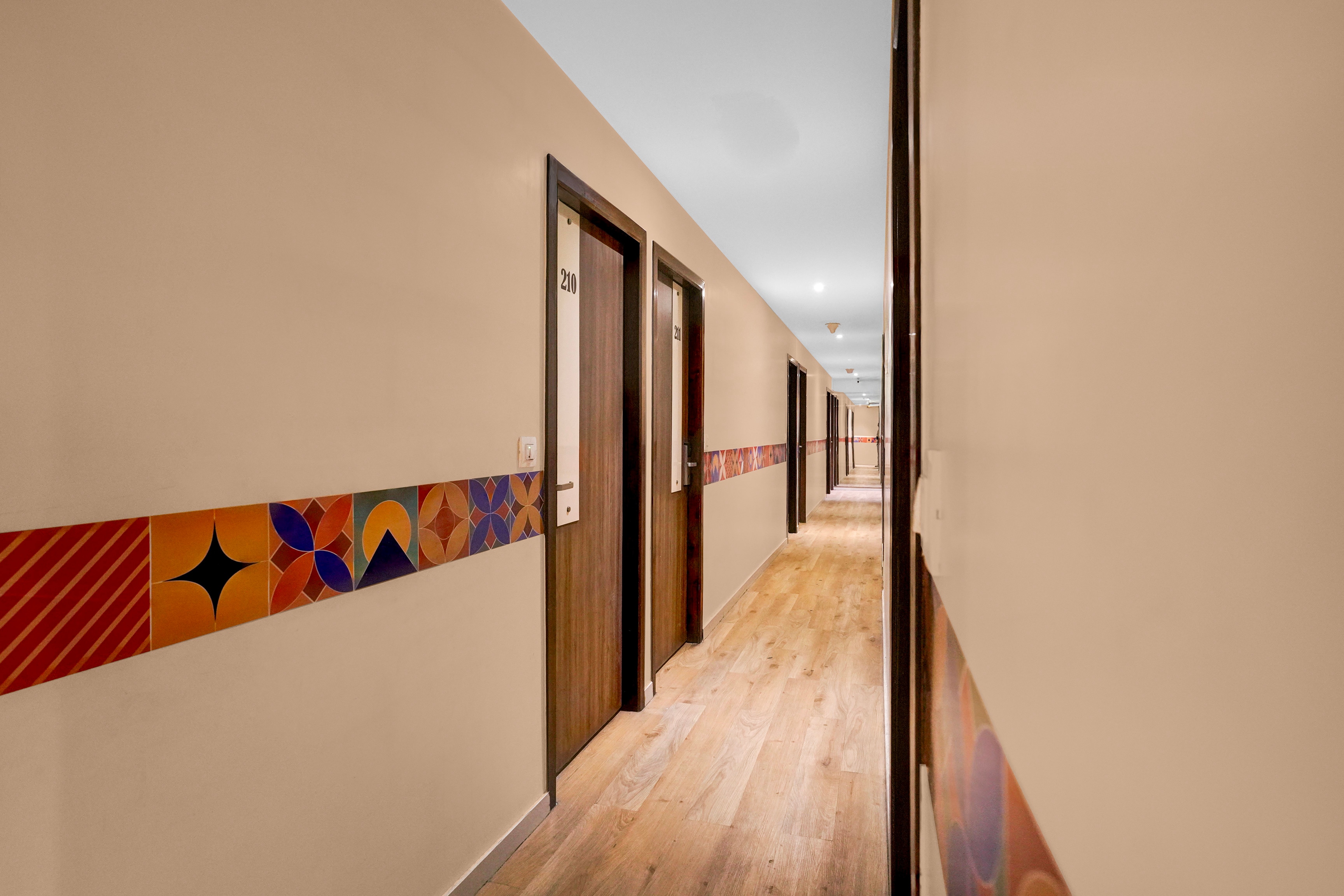 Super Townhouse MIDC Andheri Formerly Royal international in Mumbai