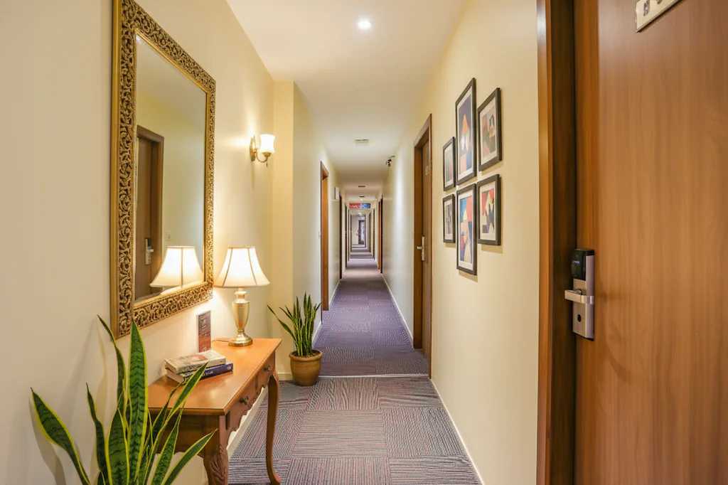 Super Townhouse MIDC Andheri Formerly Royal international in Mumbai