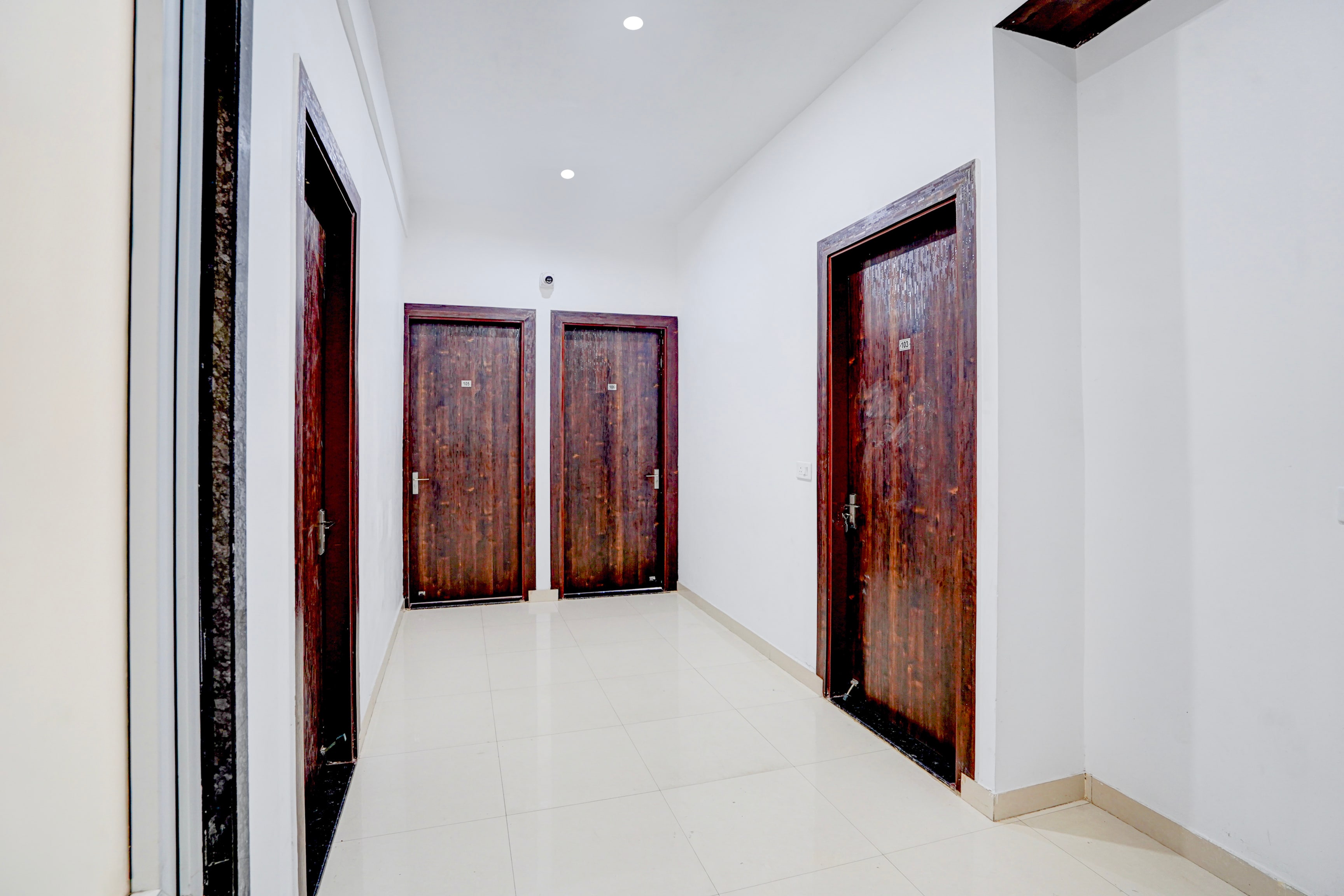 Collection O Zeta I Noida Formerly The Royal Harmony in Noida