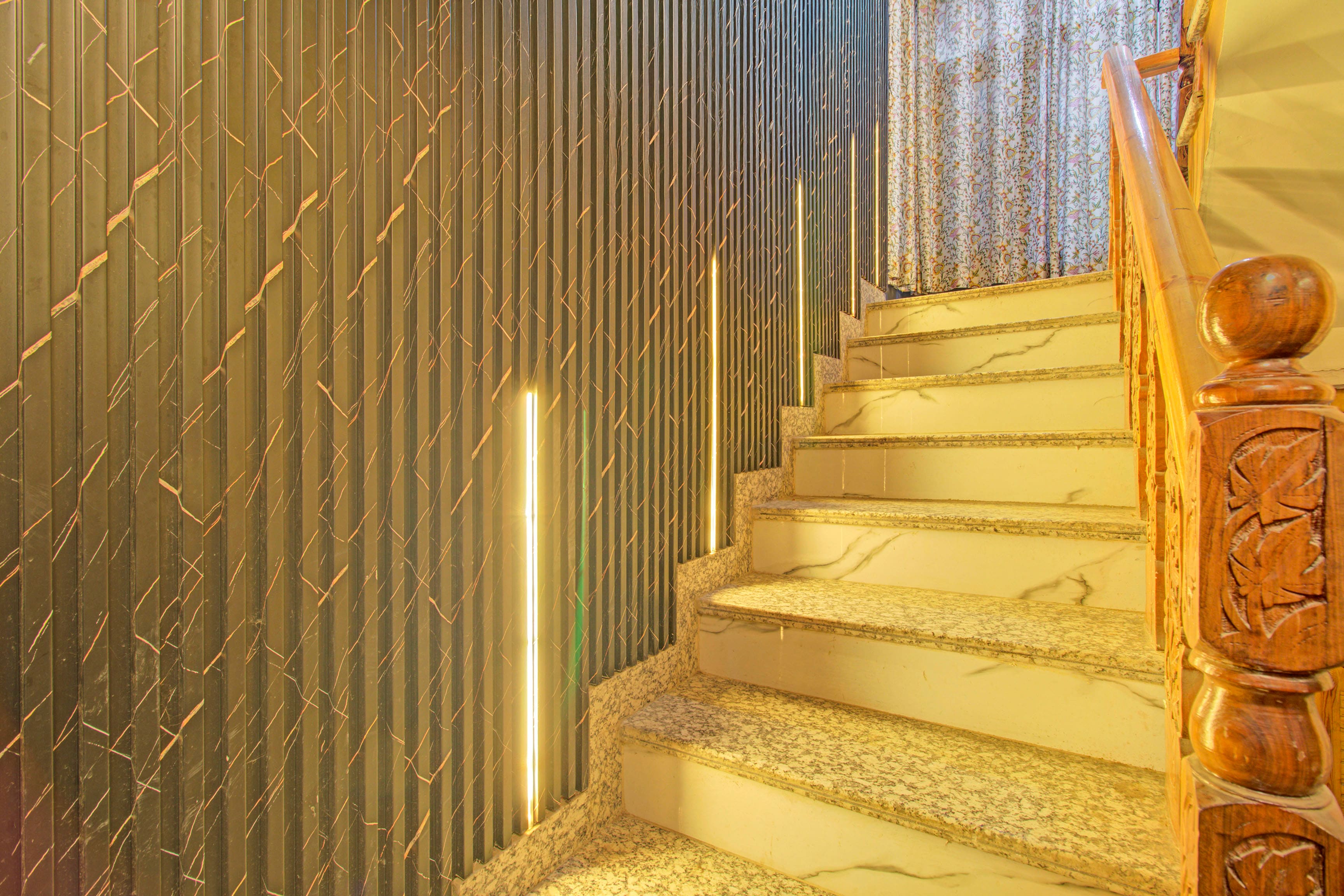 Collection O Padshahi Bagh Formerly Matamal Cafe in Srinagar