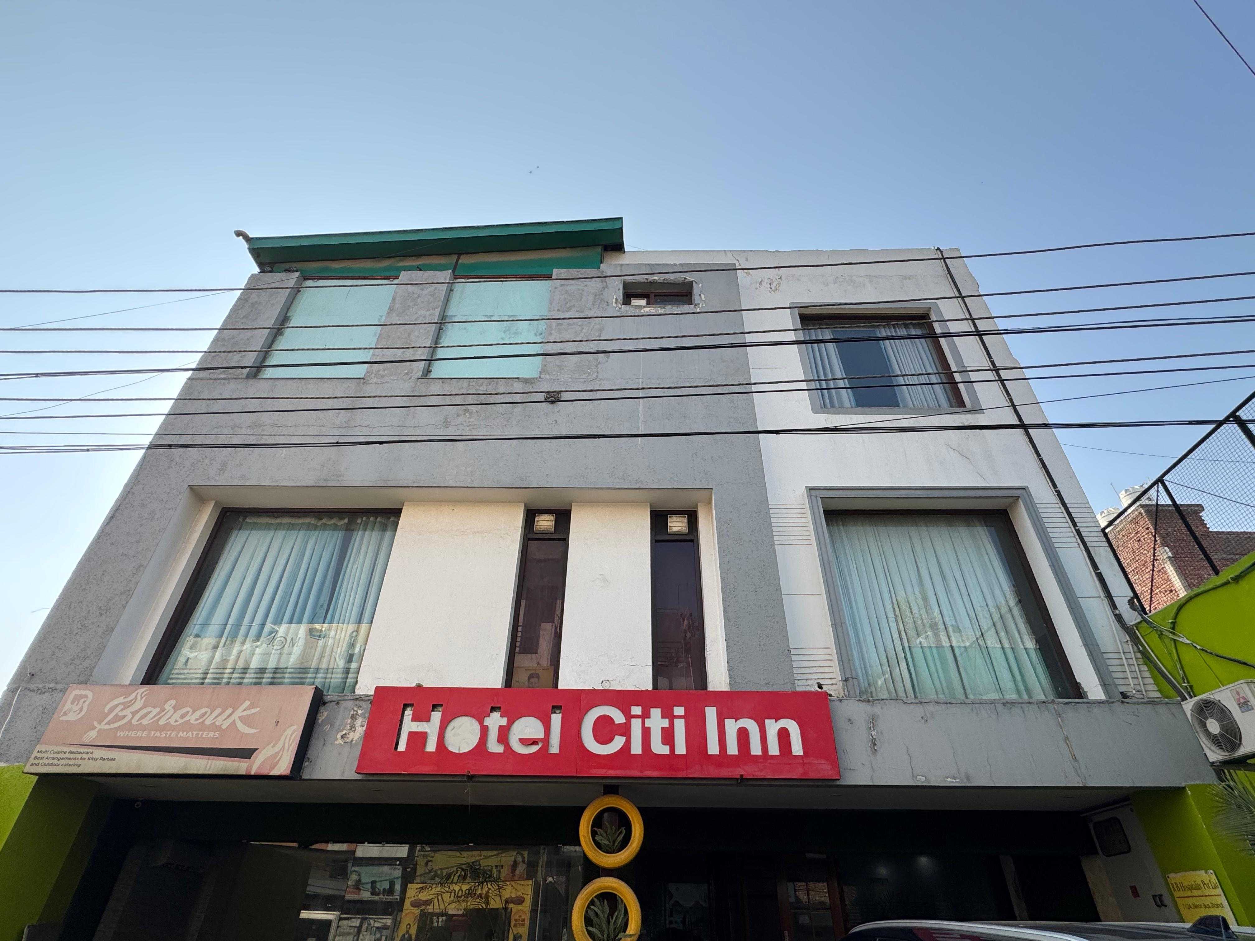 Super Townhouse Zirakpur Bus Stand Formerly Hotel Citi Inn in Zirakpur