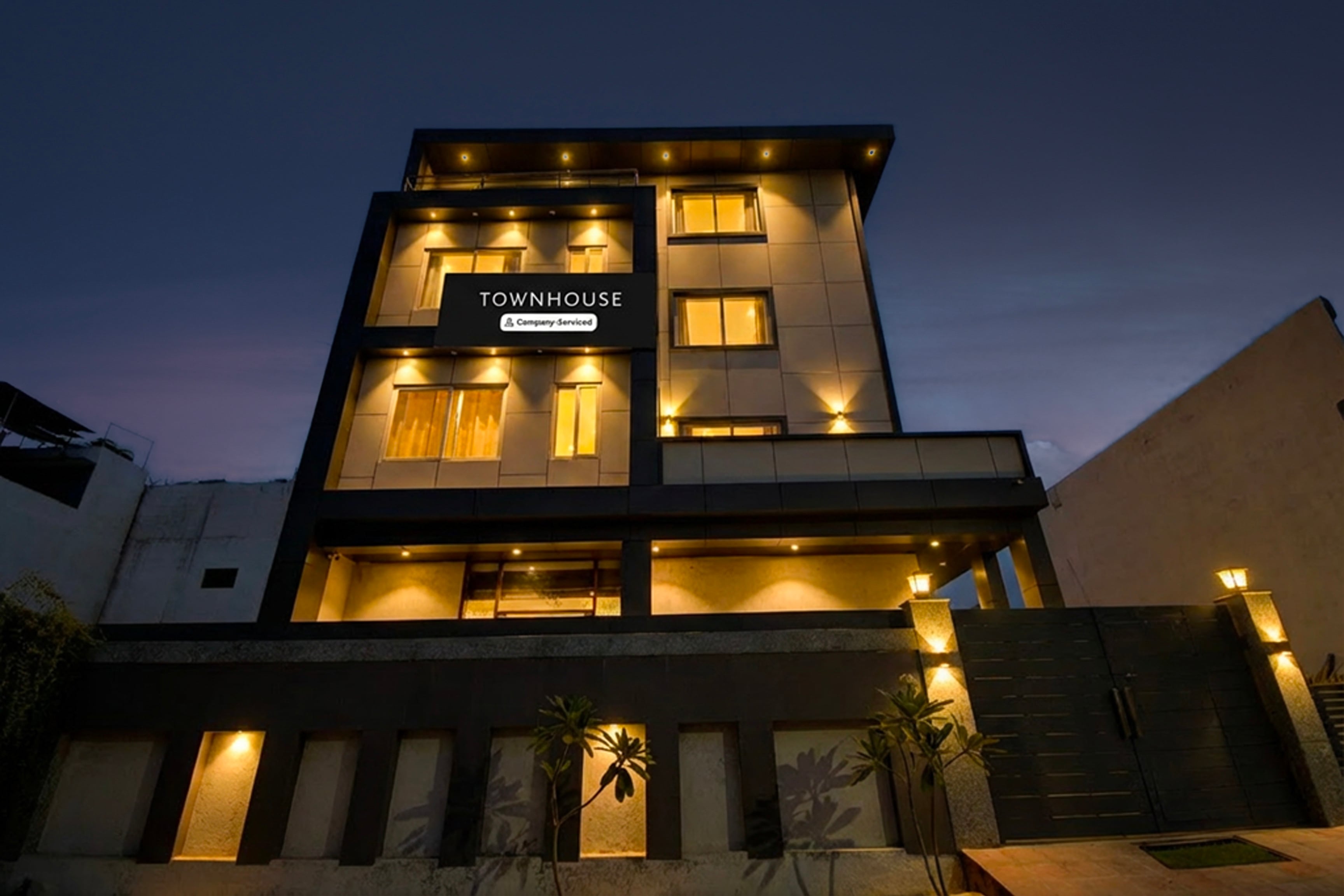 Super Townhouse Ekana Cricket Stadium Formerly Sunrise Regal in Lucknow