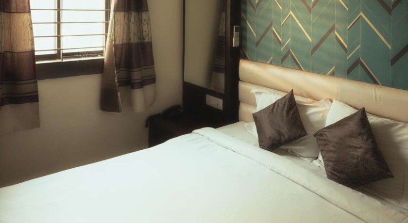 Hotel Maya Palace Bhopal in Bhopal