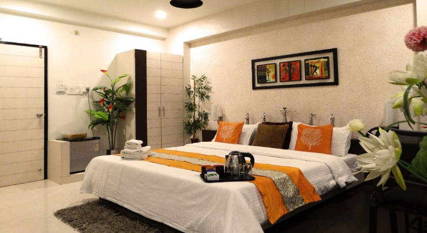 Hotel Crown in Rajkot