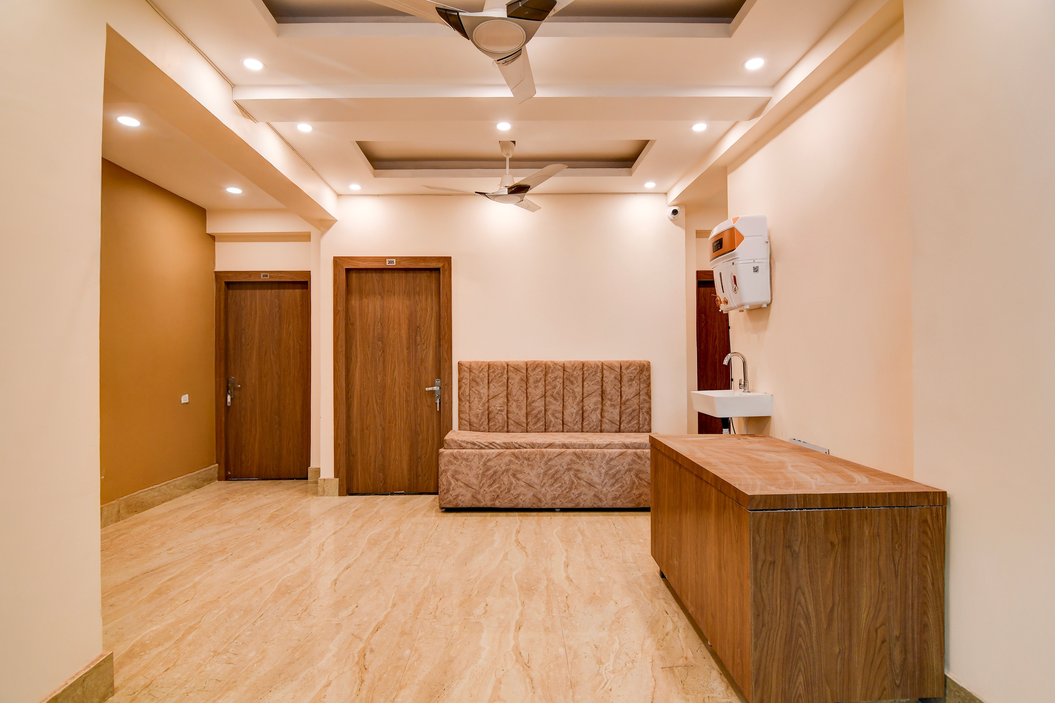 Collection O Kolkata International Airport  in Kolkata