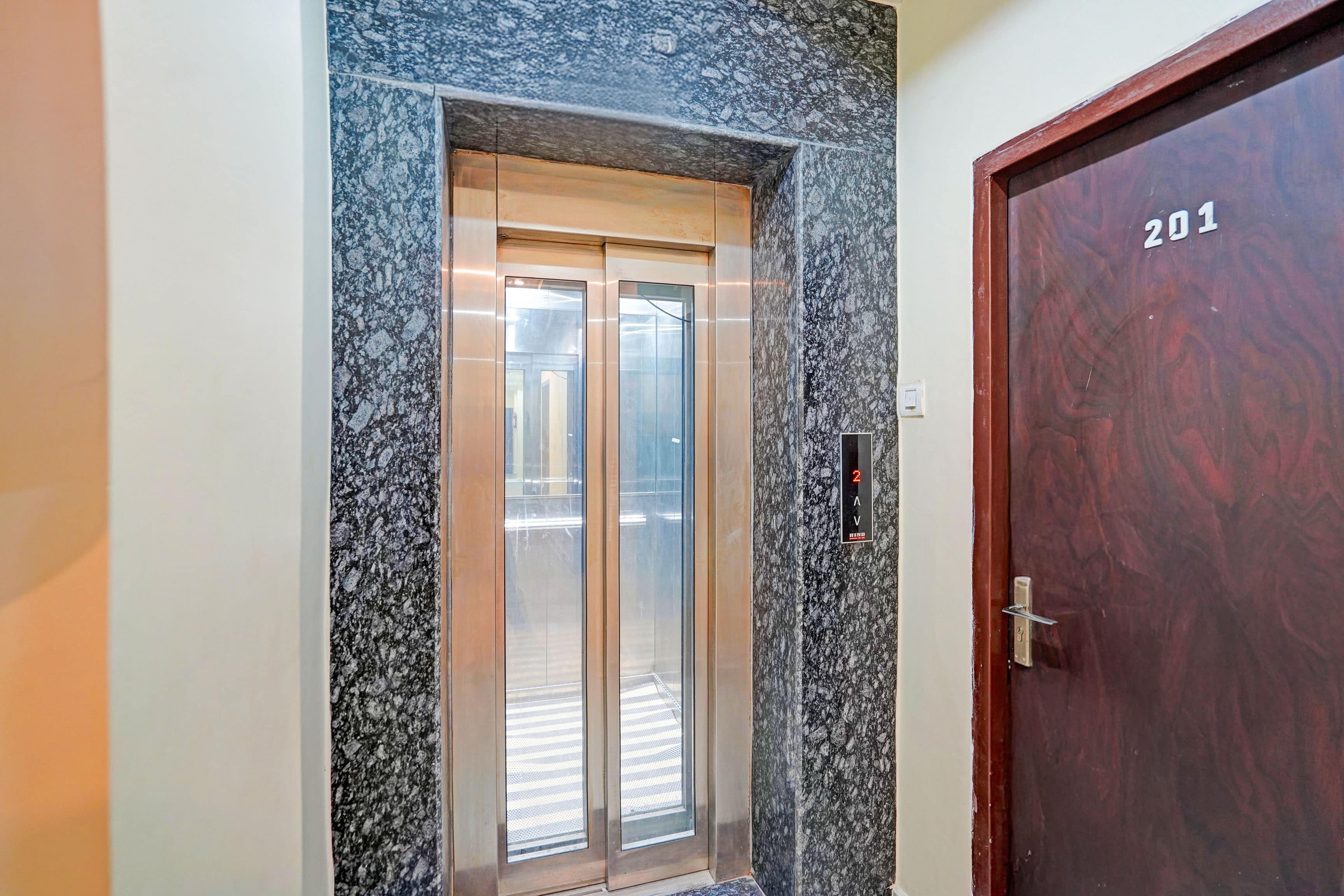 Collection O Prayagraj Bus Stop Formerly Sonica Gold in Prayagraj