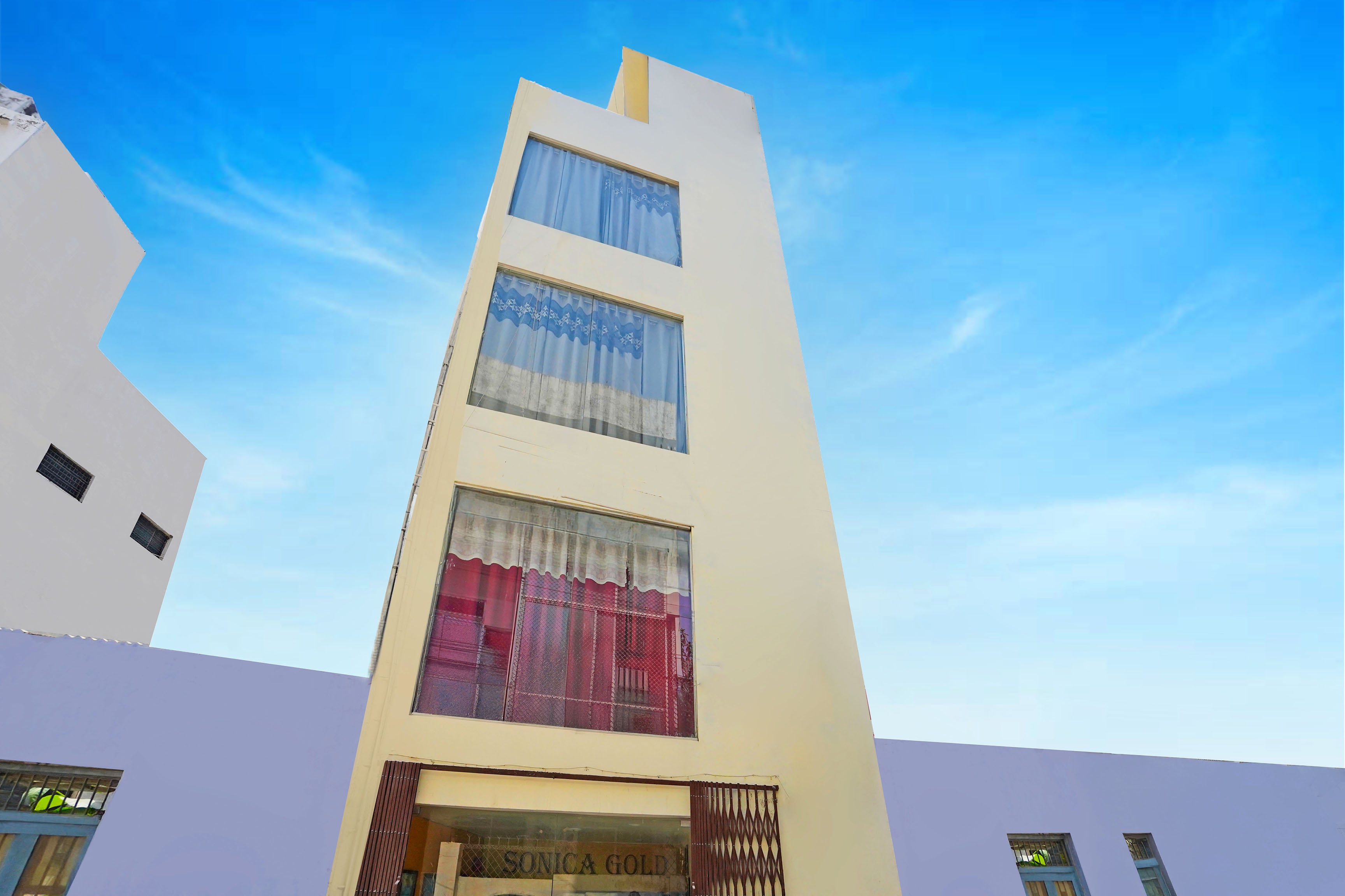 Collection O Prayagraj Bus Stop Formerly Sonica Gold in Prayagraj