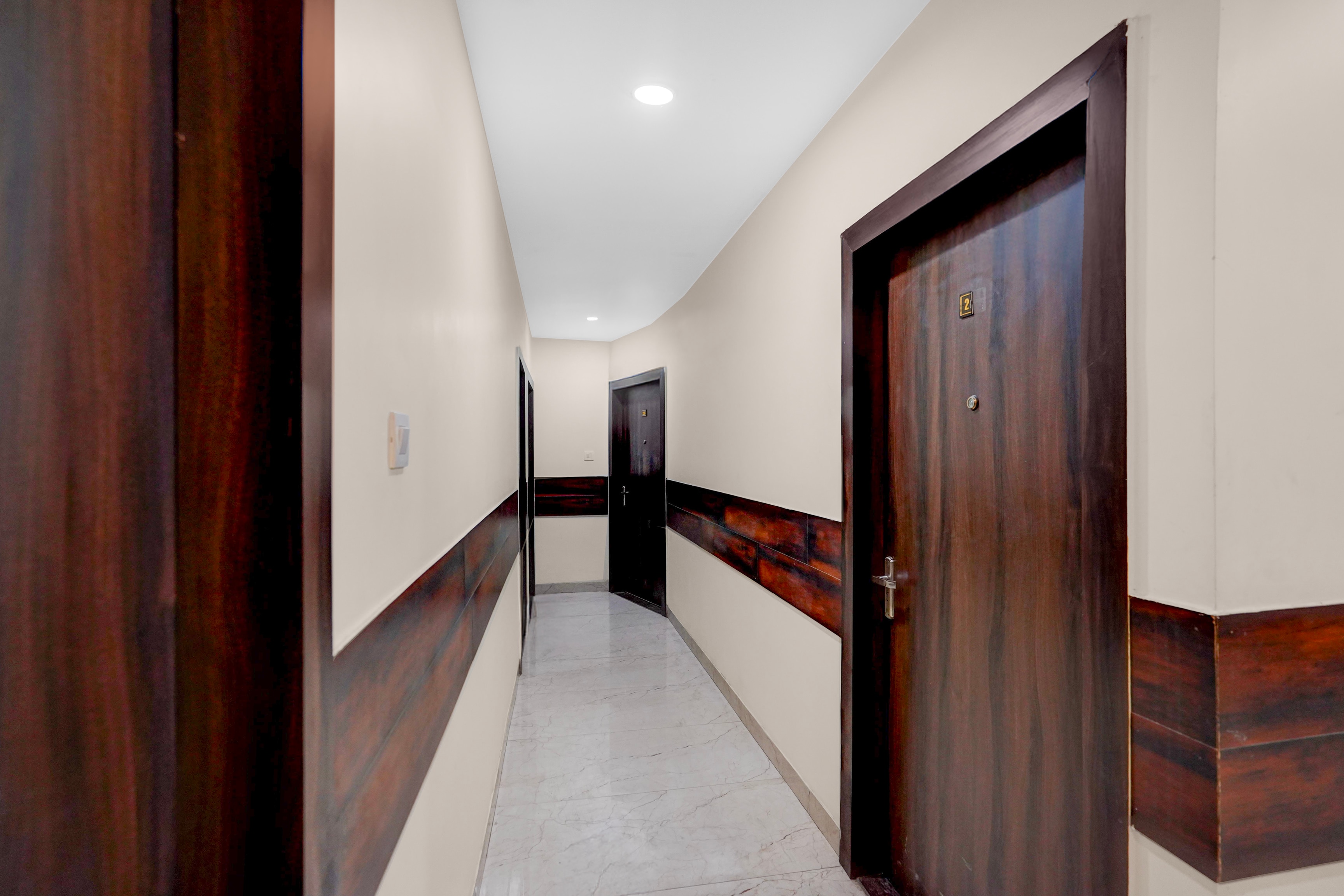 Townhouse Z Square Mall Formerly The Mall Road Inn in Kanpur