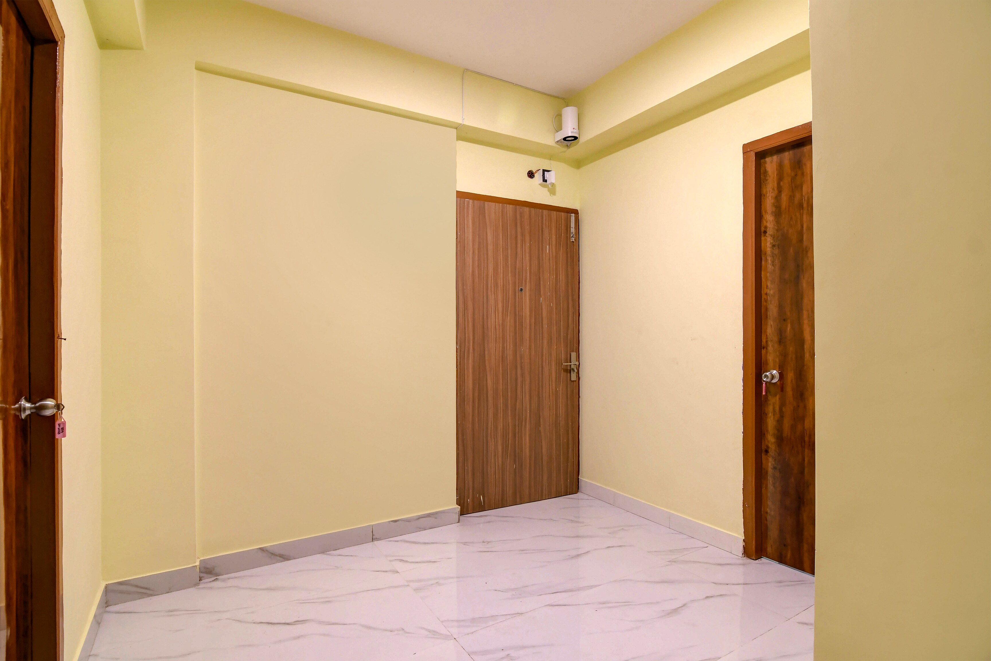 Hotel O Axis Mall New Town Formerly Jerry Guest House in Kolkata