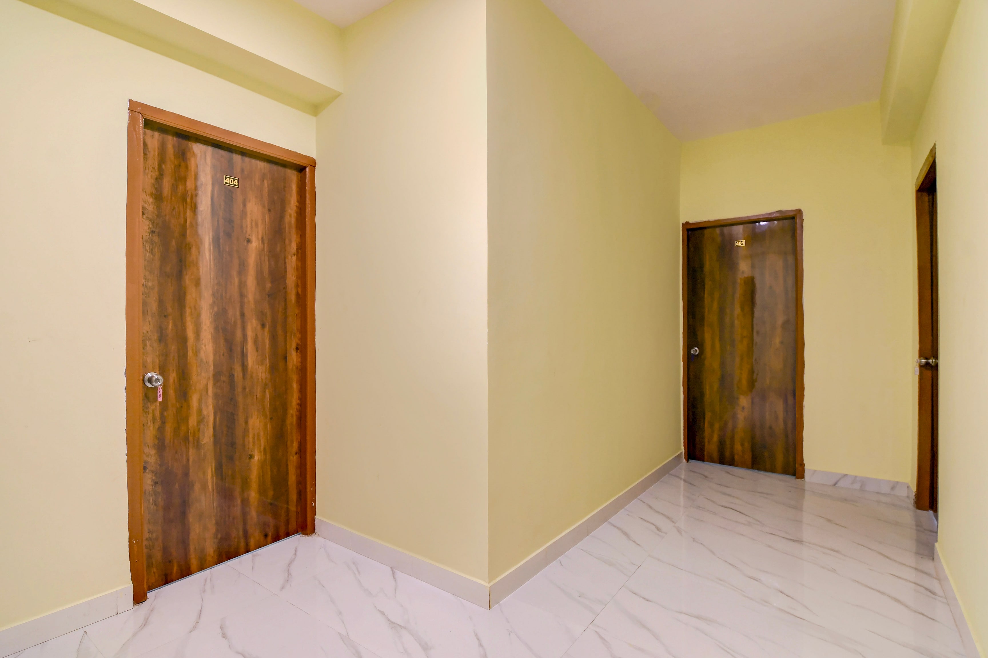 Hotel O Axis Mall New Town Formerly Jerry Guest House in Kolkata