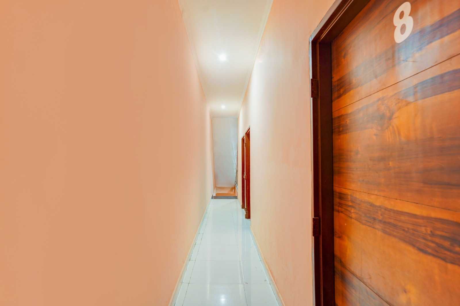 Hotel O ISBT Sector 43 Bus Terminal Formerly One Way in Chandigarh