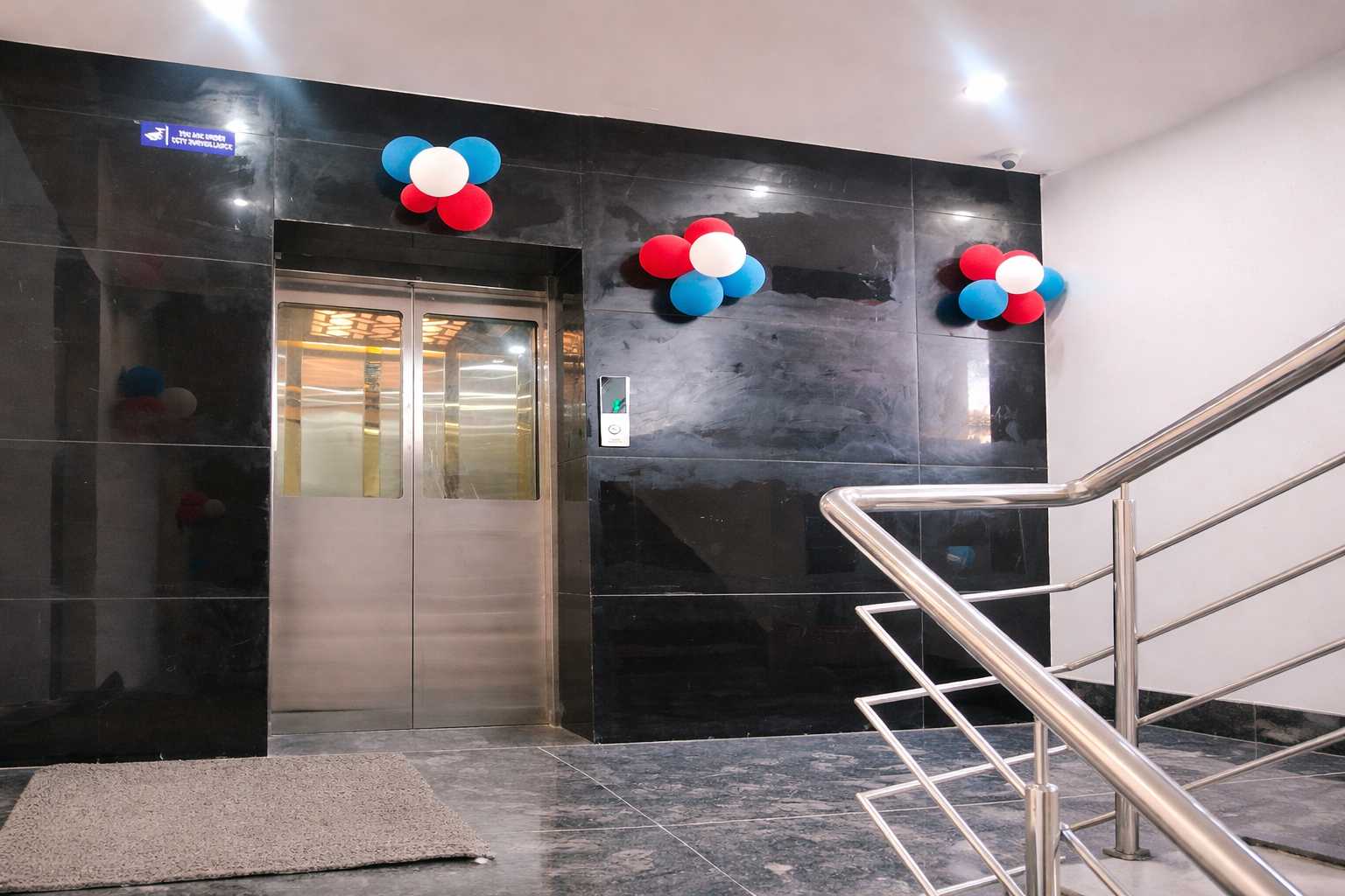 Townhouse IGIMS Patna Bailey Road Formerly Tribhuban Palace in Patna