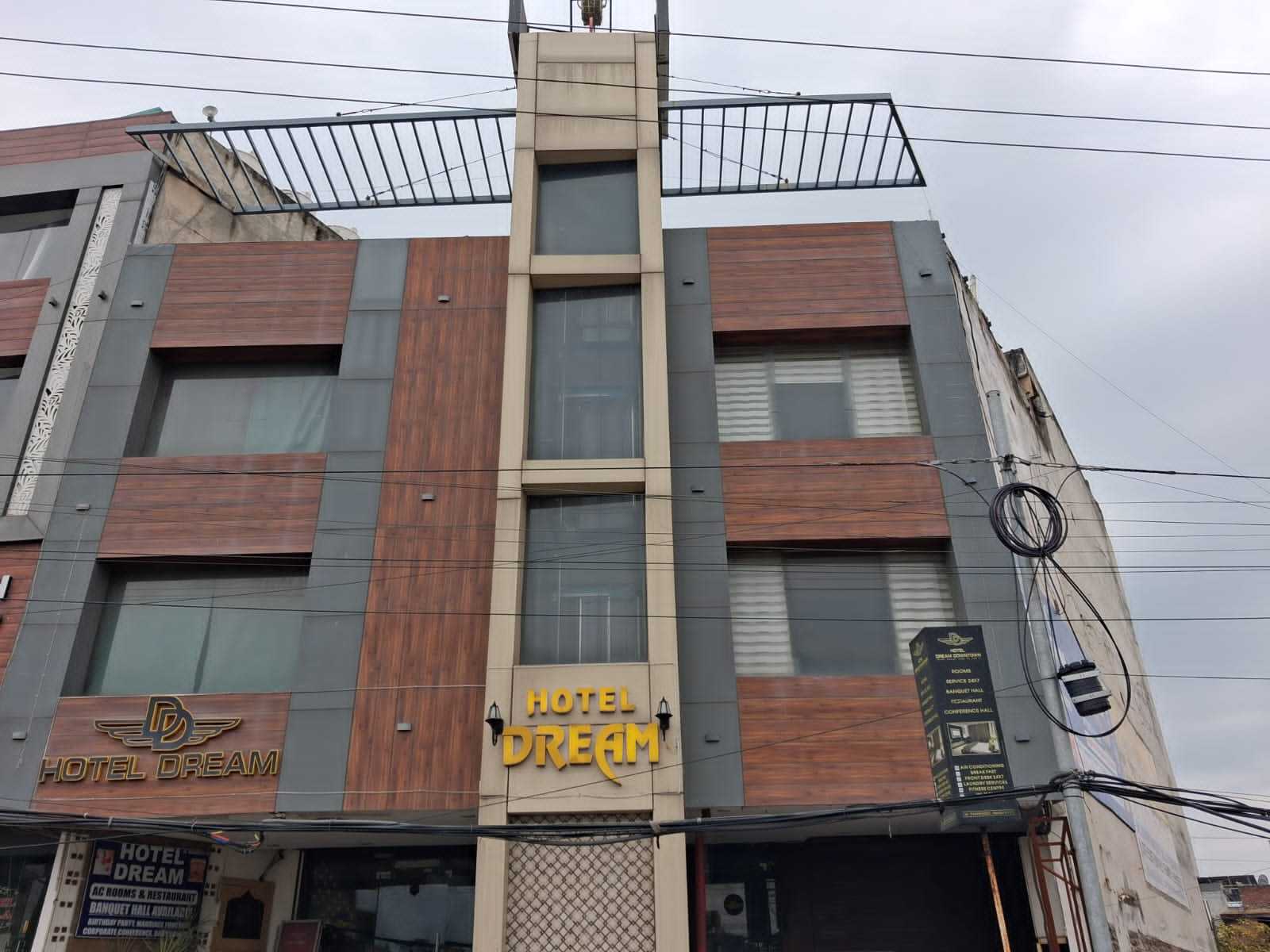 Townhouse Patiala-Zirakpur Crossway Formerly Hotel Dream  in Zirakpur