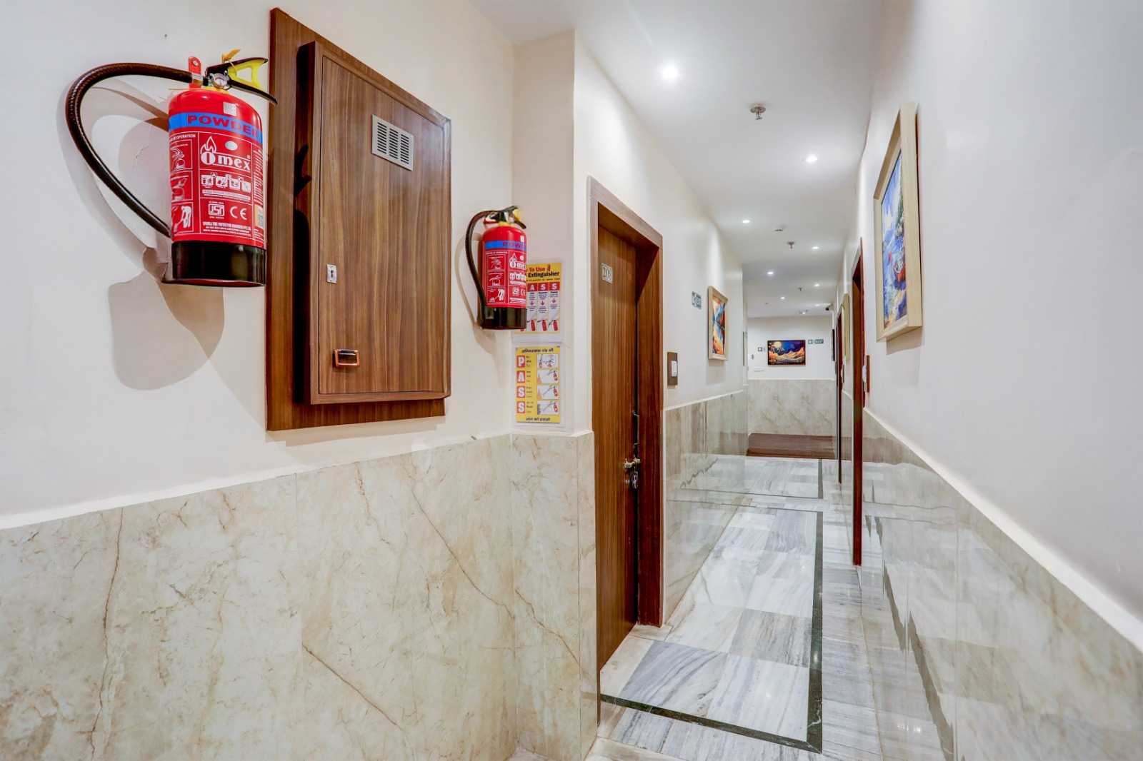 Townhouse Prayagraj Railway Station Road Formerly Ganga Niwas in Prayagraj