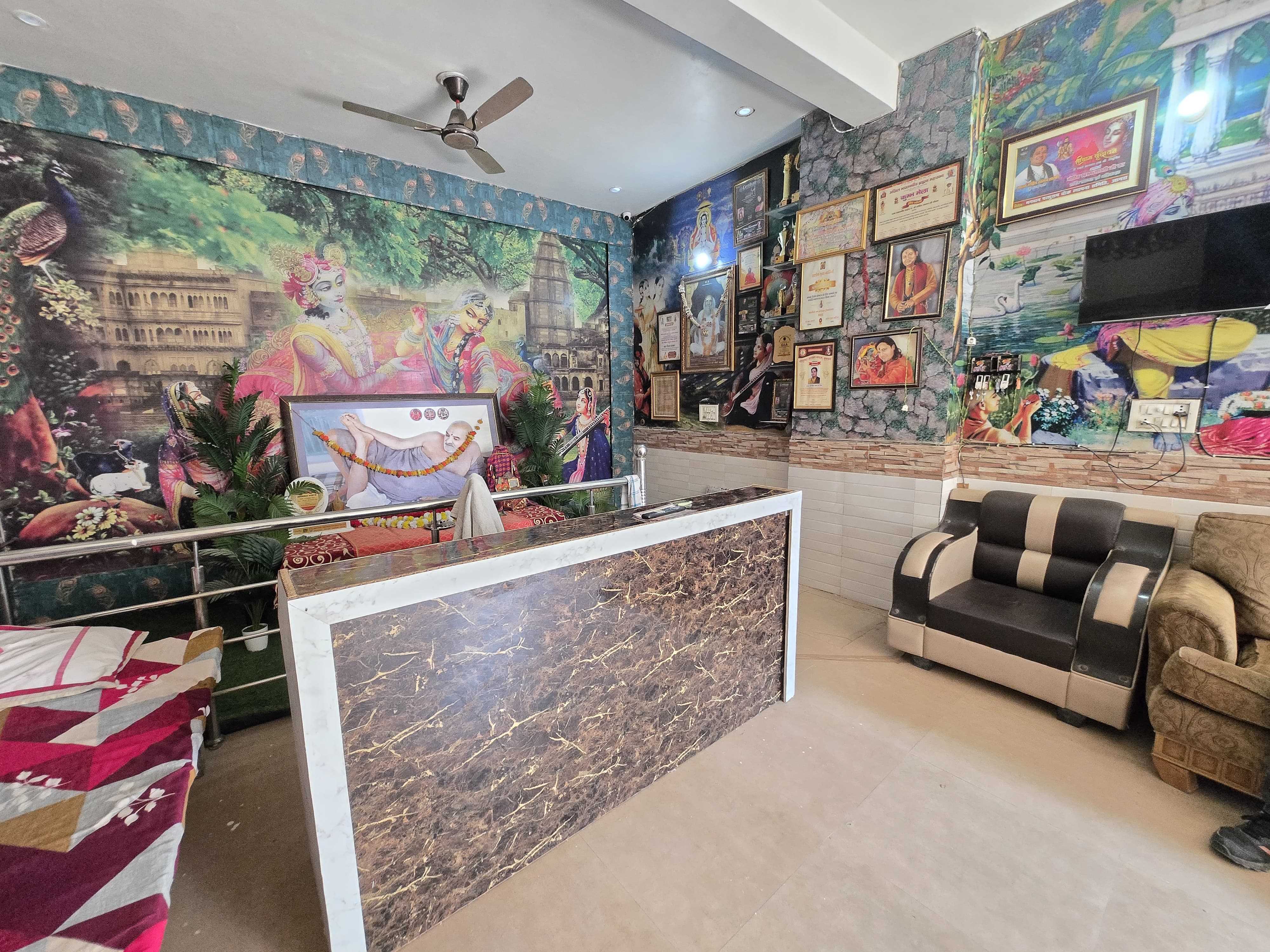 Hotel O Prem Mandir Formerly Charnamrit Vatika in Vrindavan